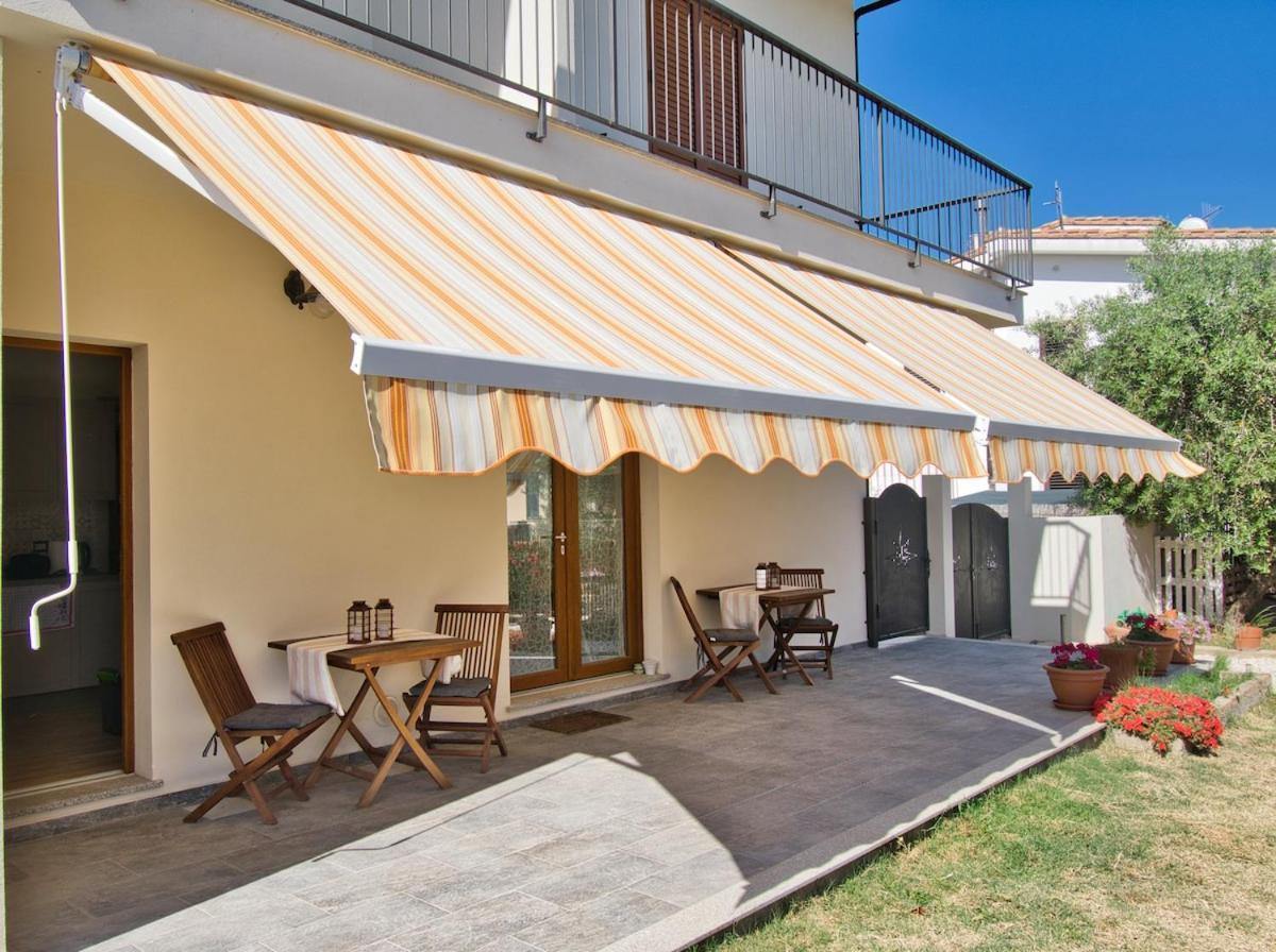 Dommu Livia Hotel Lotzorai Exterior photo